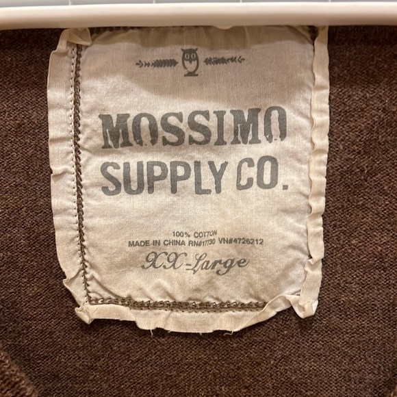 GUC Sweater - Picture 2 of 3